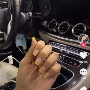 Meet your Posher, Lucero